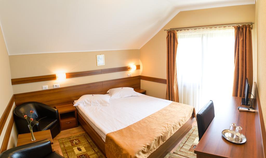 Pensiunea Lunca Arad Habitación foto